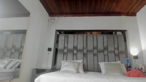 Snapshot of nikkysmiith chatting on February 10, 2026, 11:58 am online show from February 10, 2026, 11:58 am