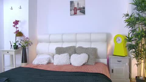 Nikky online show from January 18, 2026, 6:17 am