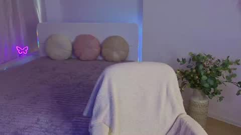 Snapshot of nikkyy_reed chatting on June 30, 2026, 5:41 am Nikky online show from June 30, 2026, 5:41 am