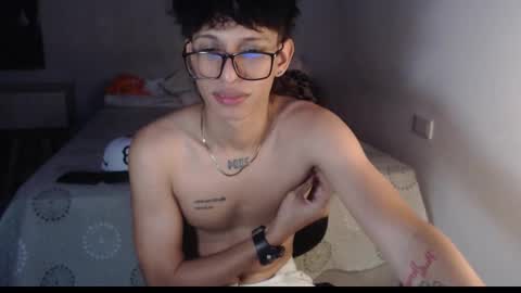 niklaus_wolf online show from September 21, 2025, 6:26 am