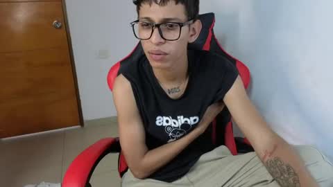 Snapshot of niklaus_wolf chatting on April 8, 2026, 7:03 pm niklaus_wolf online show from April 8, 2026, 7:03 pm