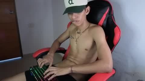 Snapshot of niklaus_wolf chatting on April 15, 2026, 7:58 pm niklaus_wolf online show from April 15, 2026, 7:58 pm