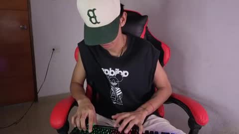 Snapshot of niklaus_wolf chatting on April 26, 2026, 5:49 am niklaus_wolf online show from April 26, 2026, 5:49 am