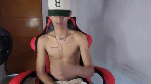 Snapshot of niklaus_wolf chatting on April 27, 2026, 7:01 pm niklaus_wolf online show from April 27, 2026, 7:01 pm