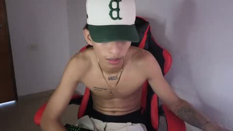 Snapshot of niklaus_wolf chatting on May 12, 2026, 5:32 pm niklaus_wolf online show from May 12, 2026, 5:32 pm