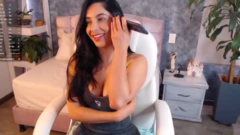 Snapshot of niko_robin04 chatting on October 2, 2025, 6:37 pm Niko Robin online show from October 2, 2025, 6:37 pm