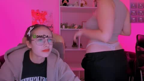 Snapshot of nikol_kitt chatting on September 13, 2025, 7:02 pm Little Niko Help me reach my goals online show from September 13, 2025, 7:02 pm