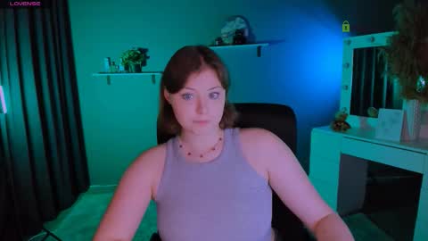 Snapshot of nikol_kitt chatting on September 22, 2025, 7:16 pm Little Niko Help me reach my goals online show from September 22, 2025, 7:16 pm