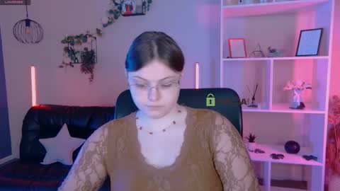 Snapshot of nikol_kitt chatting on June 1, 2026, 7:04 pm Little Niko Help me reach my goals online show from June 1, 2026, 7:04 pm