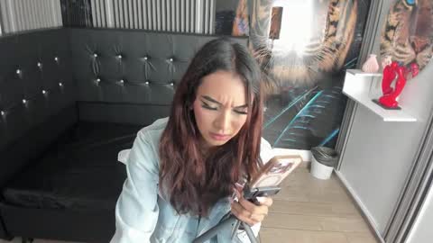 Snapshot of nikol_rang__ chatting on September 19, 2025, 11:05 pm Nikol Rang online show from September 19, 2025, 11:05 pm