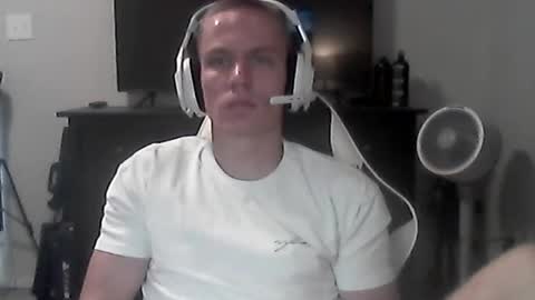 nikolai_russian_daddy online show from July 20, 2026, 4:42 pm