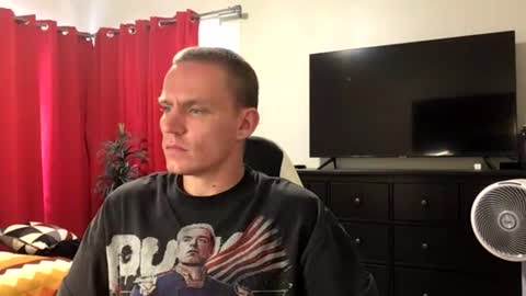 nikolai_russian_daddy online show from July 28, 2026, 8:23 pm