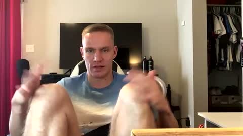 nikolai_russian_daddy online show from August 3, 2026, 7:50 pm