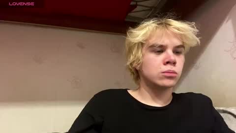 nikolasbucks online show from December 18, 2025, 9:43 pm