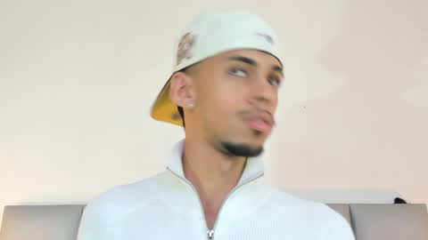 Snapshot of nikolay_dimitrov chatting on May 19, 2026, 11:33 pm online show from May 19, 2026, 11:33 pm