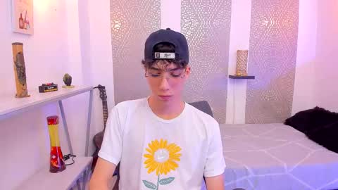    online show from November 11, 2025, 4:45 am