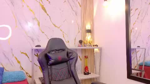    online show from August 4, 2026, 4:04 am