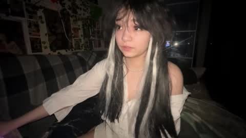 nikoli_naw online show from February 10, 2026, 12:15 am