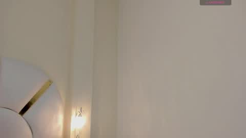   Nikol Karter   online show from December 4, 2025, 12:03 pm