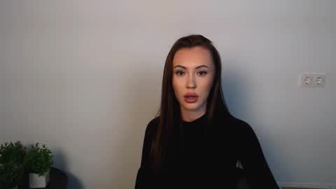 Snapshot of nikonara_ chatting on October 23, 2025, 4:28 pm nikonara_ online show from October 23, 2025, 4:28 pm