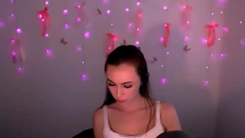 Snapshot of nikonara_ chatting on June 3, 2026, 2:33 pm nikonara_ online show from June 3, 2026, 2:33 pm