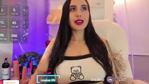     NIKY     online show from June 22, 2026, 3:25 am