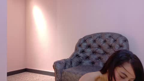  NIKY SMIT  online show from January 16, 2025, 11:37 am