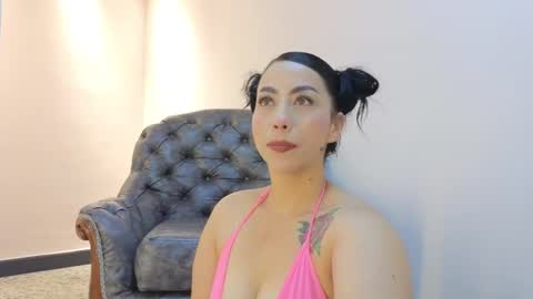  NIKY SMIT  online show from January 9, 2026, 10:51 am