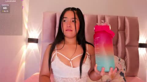 Niky Brooks online show from January 24, 2025, 1:36 pm