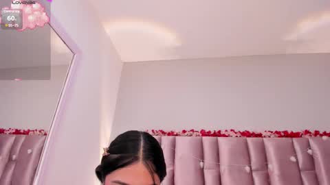 Niky Brooks online show from March 5, 2025, 12:33 pm