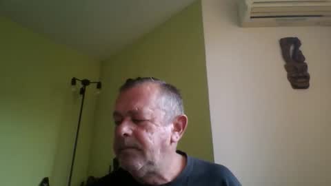 Snapshot of nikyo419 chatting on September 18, 2025, 5:09 am nikyo419 online show from September 18, 2025, 5:09 am