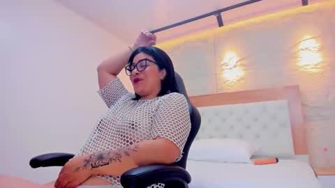   online show from February 19, 2026, 12:23 pm