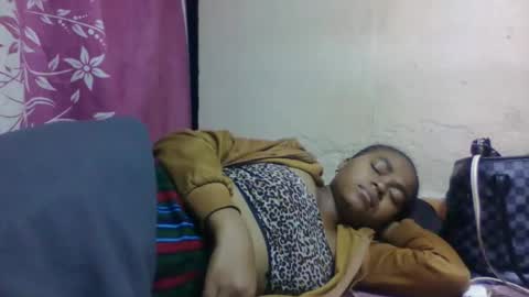 nilah online show from October 14, 2025, 6:52 pm