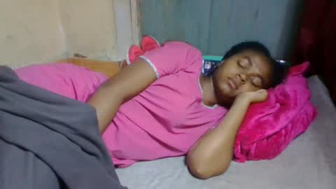 nilah online show from April 26, 2026, 3:37 am