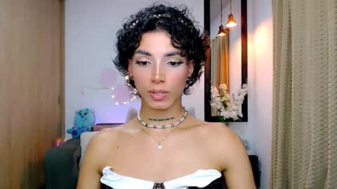 Nilam online show from March 6, 2025, 3:24 am