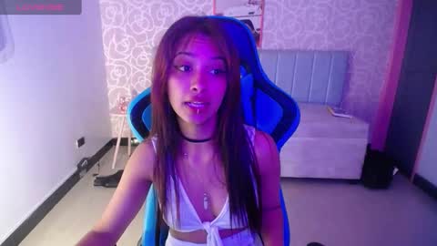 nilia_ch online show from January 30, 2025, 1:22 am