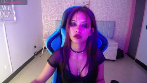 nilia_ch online show from February 5, 2025, 1:26 am