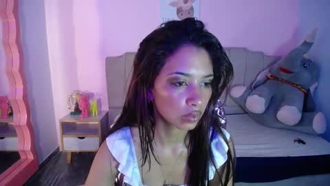 nilia_ch online show from March 2, 2025, 3:16 pm