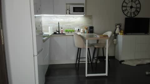 Snapshot of nilliluv chatting on October 3, 2025, 1:46 am Bella online show from October 3, 2025, 1:46 am