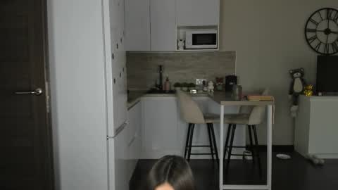 Snapshot of nilliluv chatting on October 21, 2025, 8:26 am Bella online show from October 21, 2025, 8:26 am