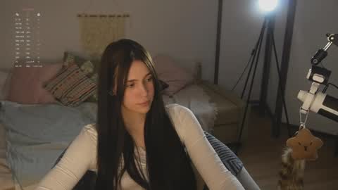 Jennet online show from May 7, 2026, 6:57 pm