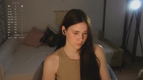 Snapshot of nimfaheart chatting on June 17, 2026, 6:53 pm Jennet online show from June 17, 2026, 6:53 pm