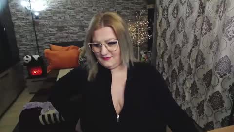 Blonde Nimpho online show from January 14, 2025, 8:52 am