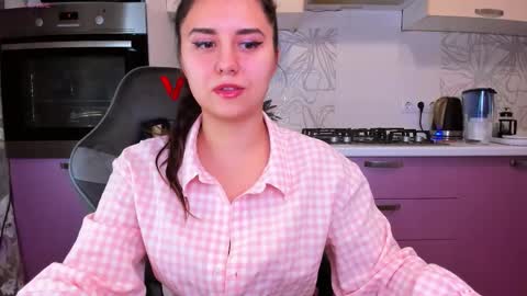 Snapshot of nina__si chatting on September 27, 2025, 9:20 pm Nina online show from September 27, 2025, 9:20 pm