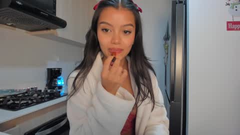 NINA online show from December 19, 2024, 7:51 pm