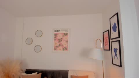 NINA online show from February 10, 2025, 4:47 pm