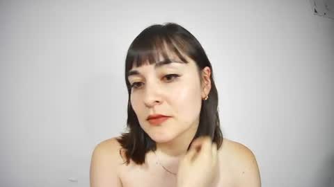 Nina online show from July 5, 2026, 12:39 am