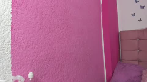 Nina online show from December 16, 2024, 1:42 am