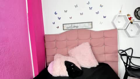 Nina online show from January 18, 2025, 6:03 am