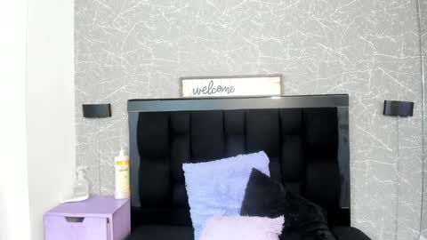 Nina online show from January 25, 2025, 7:06 am